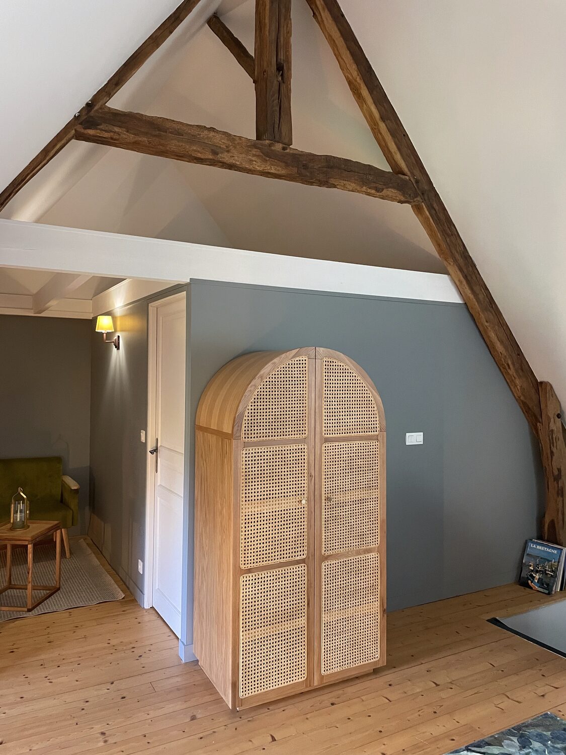 projet-garance-isatis-piece-gris-bleute Comment choisir une bonne peinture ?